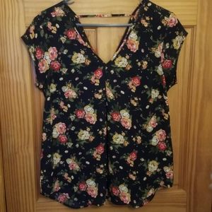 Floral top